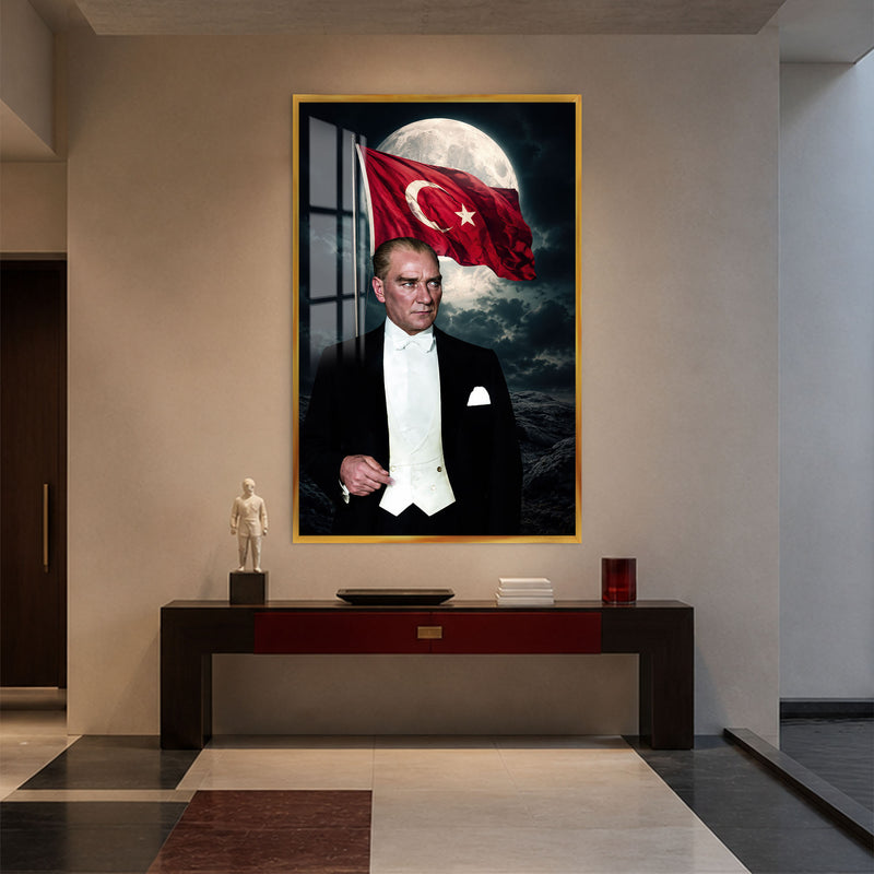 Ay Işığında Atatürk Cam Tablo – Altın Çerçeveli