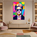 Renkli Gözlüklü Frida Kahlo Pop Art Cam Tablo – Cam Tablo