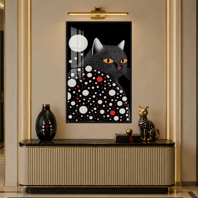 Gece Işığında Benekli Kedi Cam Tablo – Siyah Çerçeveli Cam Tablo