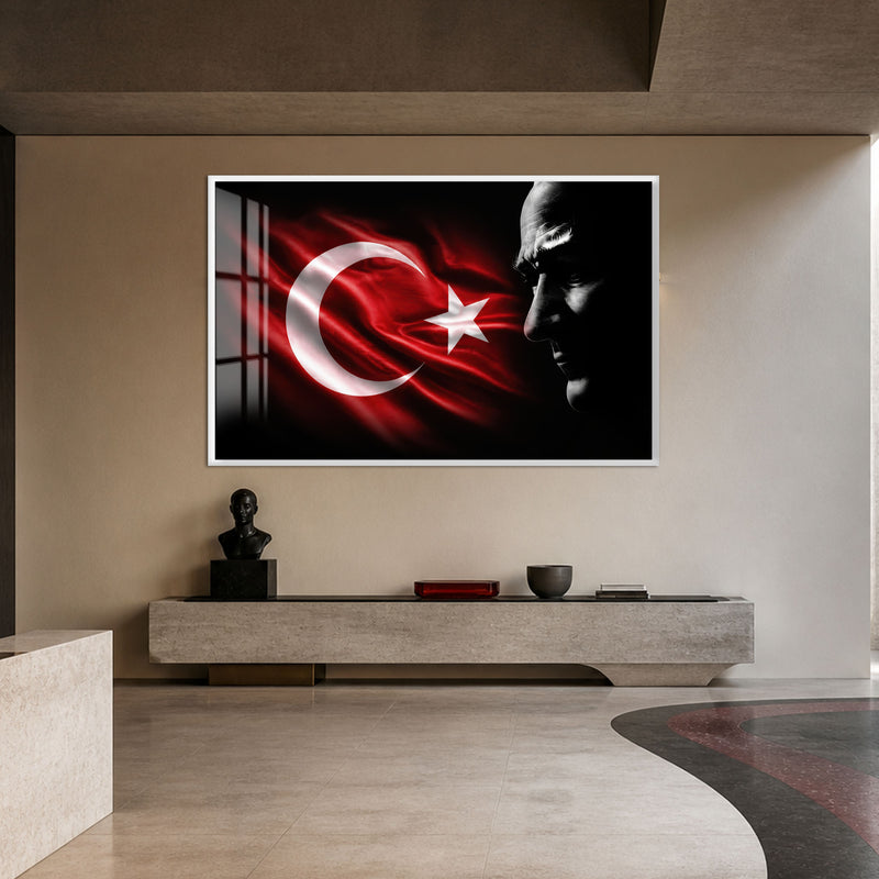 Bayrak ve Profil Atatürk Cam Tablo – Beyaz Çerçeveli