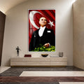 Bayrak Önünde Atatürk Cam Tablo – Beyaz Çerçeveli