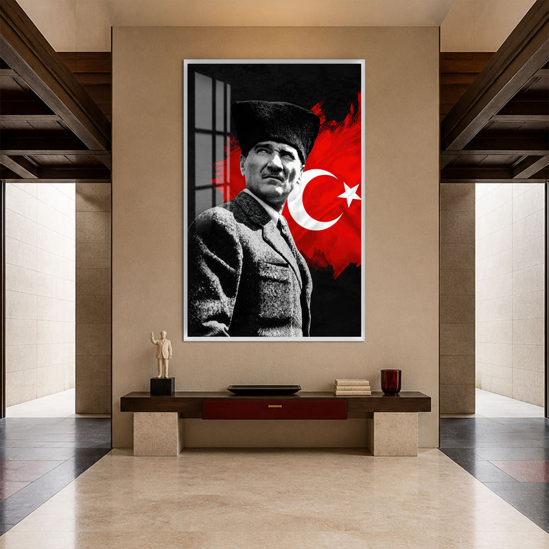 Fırça Bayraklı Atatürk Cam Tablo – Beyaz Çerçeveli