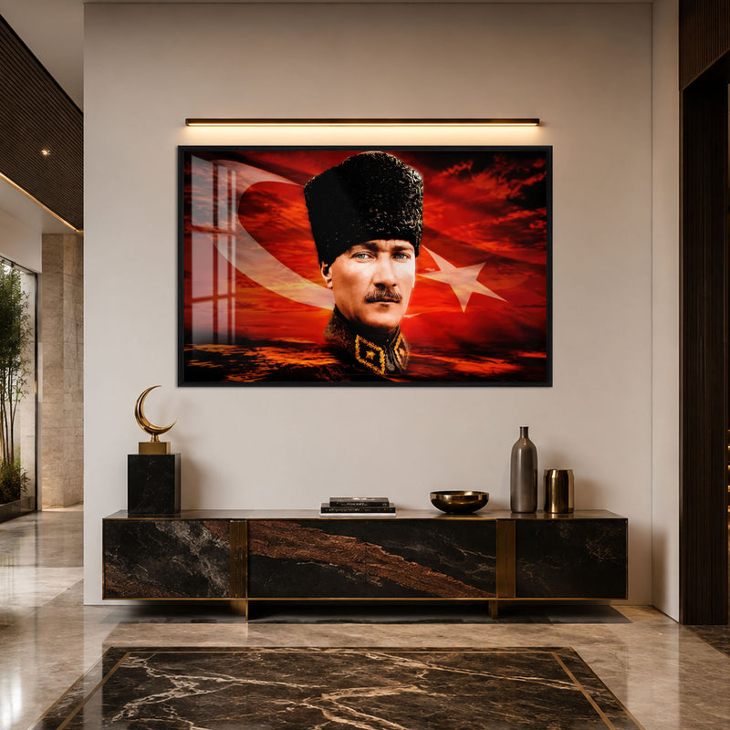 Kızıl Gökte Kalpaklı Atatürk Cam Tablo – Siyah Çerçeveli