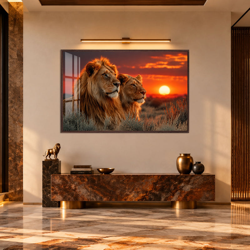 Gün Batımında İki Aslan Cam Tablo – Ceviz Çerçeveli Cam Tablo