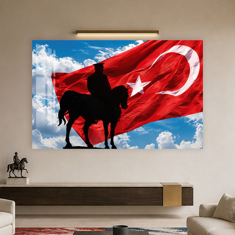 Bayrakta Atlı Atatürk Cam Tablo