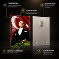 Bayrak Önünde Atatürk Cam Tablo