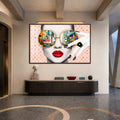 Gözlüklü Kadın Pop Art Cam Tablo – Ceviz Çerçeveli Cam Tablo