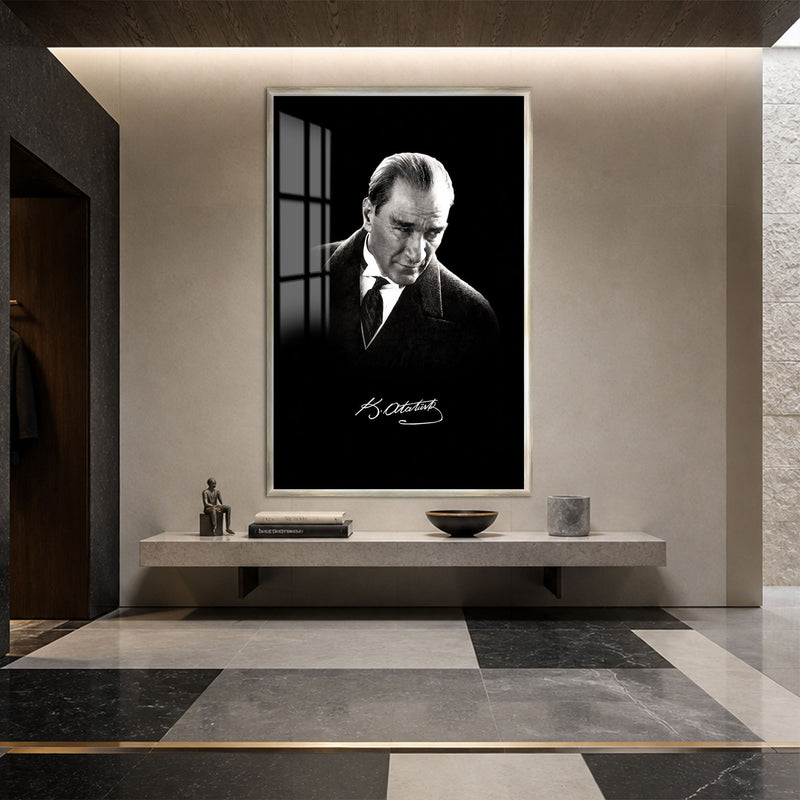 İmzalı Atatürk Cam Tablo – Gümüş Çerçeveli