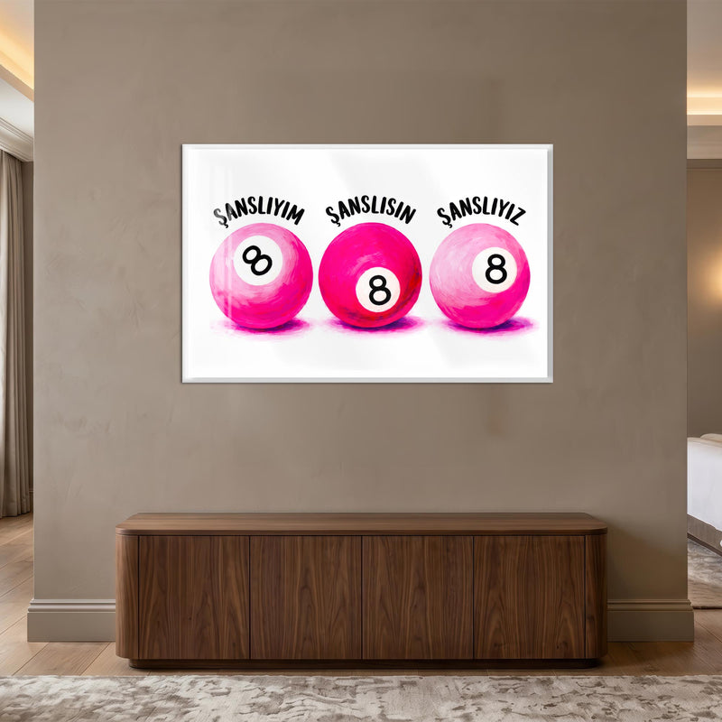 Pembe Bilardo Toplarında Şans Cam Tablo – Gümüş Çerçeveli Cam Tablo