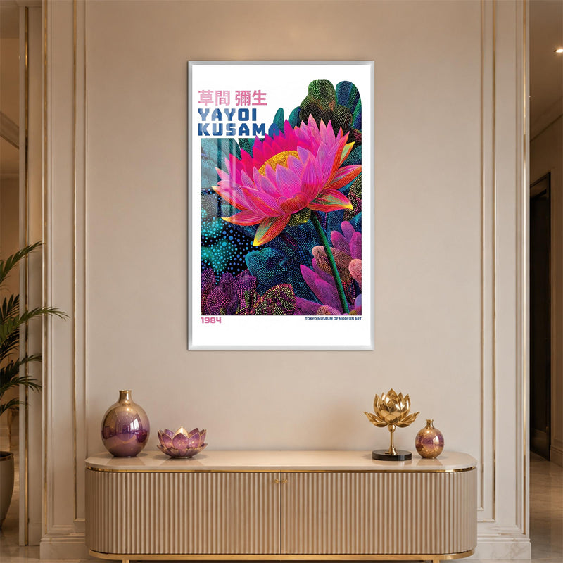 Pembe Benekli Rüya Çiçeği Cam Tablo – Beyaz Çerçeveli Cam Tablo