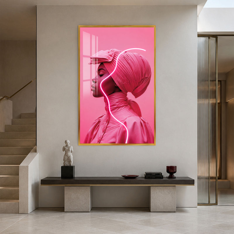 Pembe Neon Çizgili Profil Cam Tablo – Altın Çerçeveli Cam Tablo