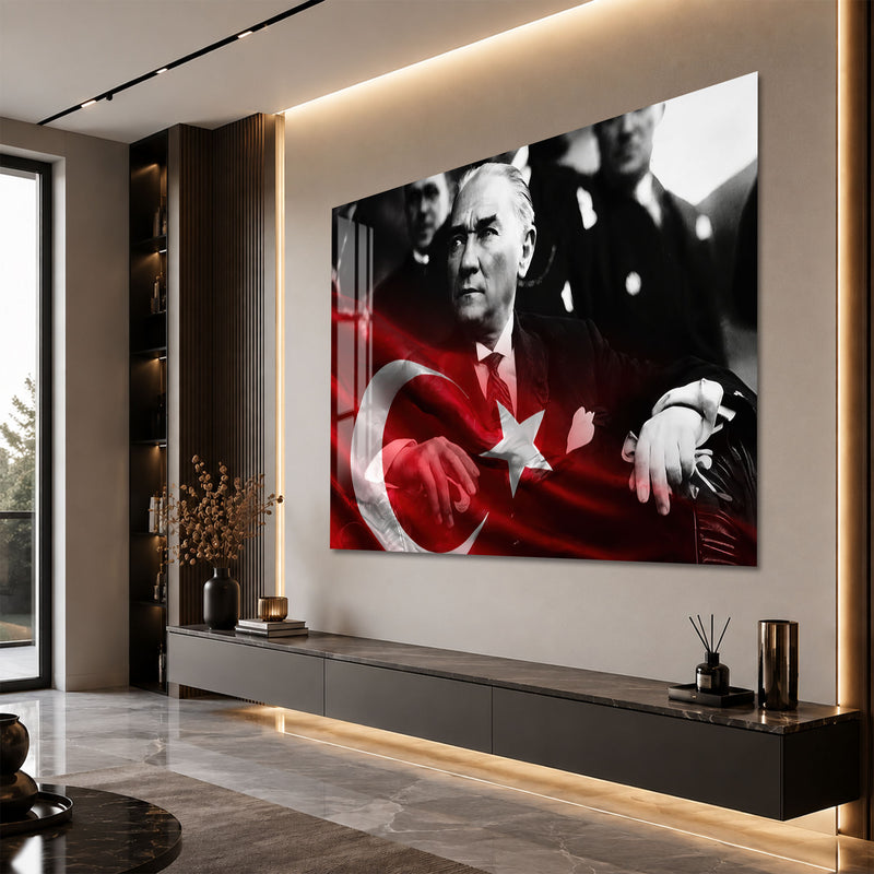 Gri Fonda Bayraklı Atatürk Cam Tablo