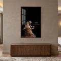 Siyah Zeminde 222 Leopar Cam Tablo – Ceviz Çerçeveli Cam Tablo