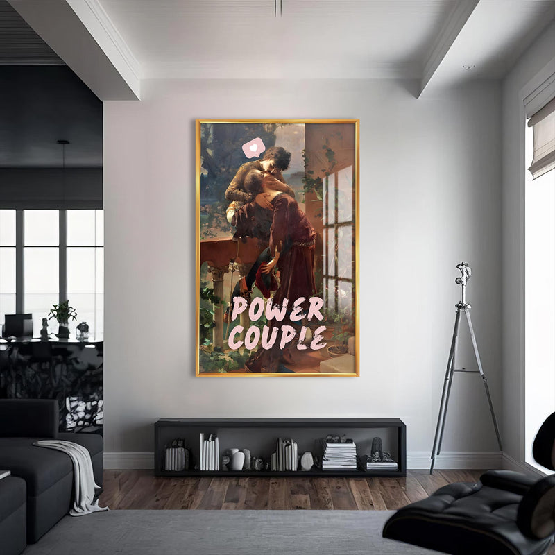 Power Couple Cam Tablo – Altın Çerçeveli Cam Tablo