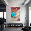 Pink Graffiti Cam Tablo – Beyaz Çerçeveli Cam Tablo