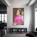 I Am a Queen! And You Cam tablo – Ceviz Çerçeveli Cam Tablo