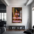 It’s Called Fashion Cam tablo – Ceviz Çerçeveli Cam Tablo