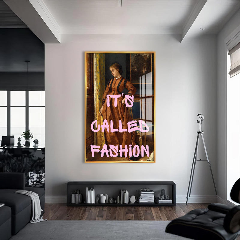 It’s Called Fashion Cam tablo – Altın Çerçeveli Cam Tablo