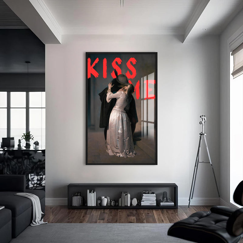 Kiss Me Cam tablo – Siyah Çerçeveli Cam Tablo