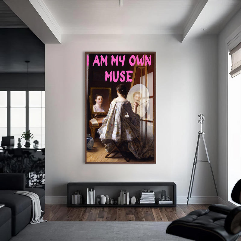 I Am My Own Muse Cam tablo – Ceviz Çerçeveli Cam Tablo