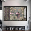 Kiss-able Cam tablo – Siyah Çerçeveli Cam Tablo