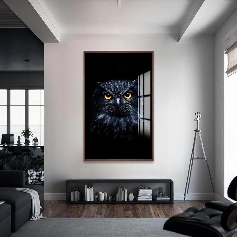 Kara Baykuş Cam Tablo – Ceviz Çerçeveli Cam Tablo