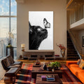 Kelebeği Burnunda Kedi Cam Tablo – Cam Tablo