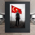 Atatürk Türk Bayraklı Cam Tablo – Cam Tablo