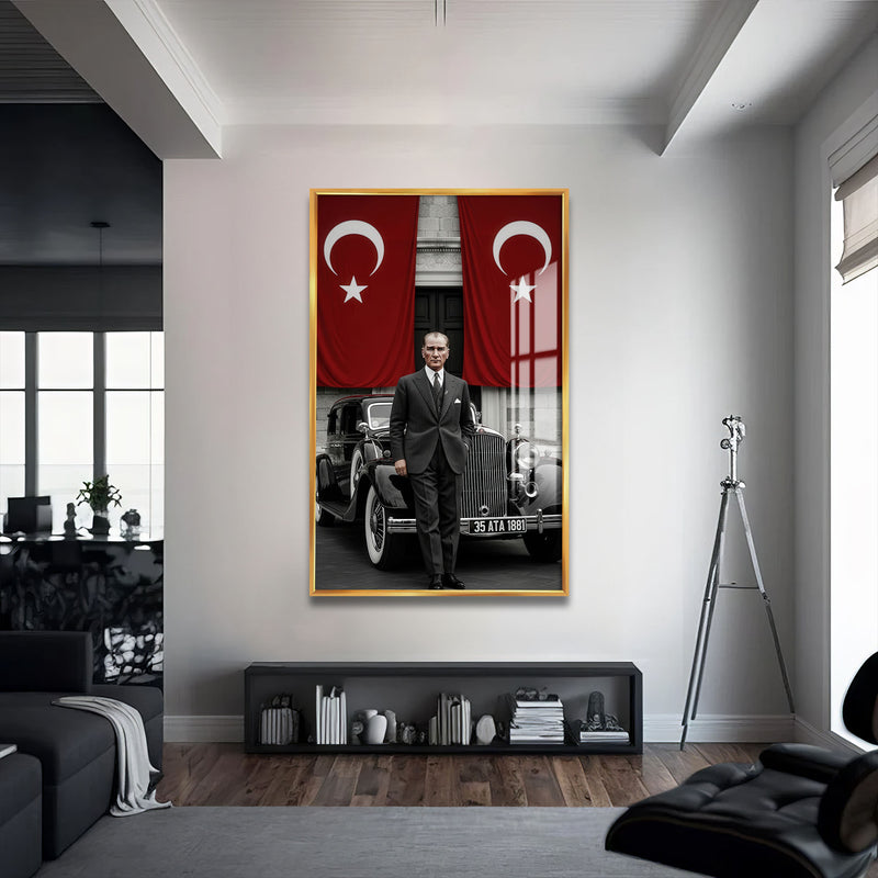 Atatürk ve Arabası Cam Tablo – Altın Çerçeveli Cam Tablo