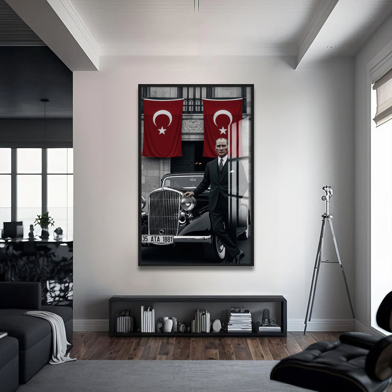 Atatürk ve Arabası Cam Tablo – Siyah Çerçeveli Cam Tablo
