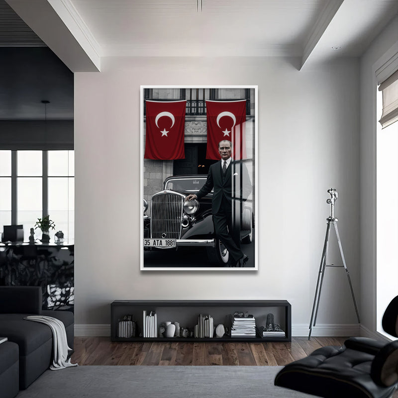 Atatürk ve Arabası Cam Tablo – Beyaz Çerçeveli Cam Tablo