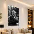 Bahçede Atatürk Cam Tablo