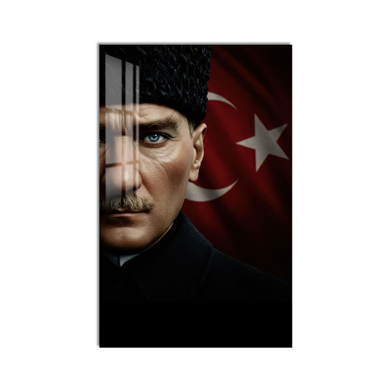 Yarım Yüz Bayraklı Atatürk Cam Tablo