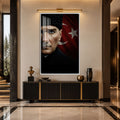 Yarım Yüz Bayraklı Atatürk Cam Tablo – Beyaz Çerçeveli