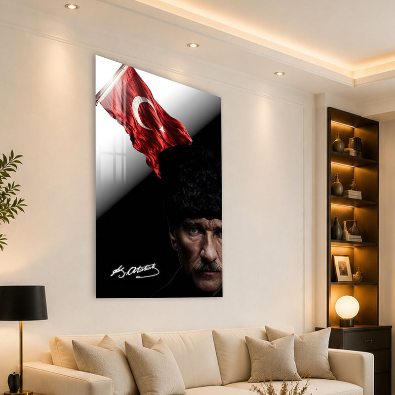 İmzalı Bayraklı Atatürk Cam Tablo