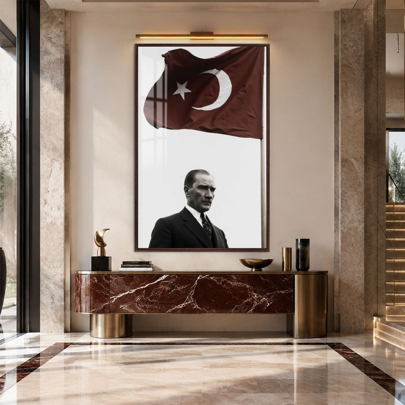 Bayrak Altında Atatürk Cam Tablo – Ceviz Çerçeveli