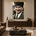 Gülümseyen Atatürk Cam Tablo