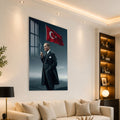 Palto ve Bayrakla Atatürk Cam Tablo