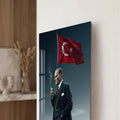 Palto ve Bayrakla Atatürk Cam Tablo