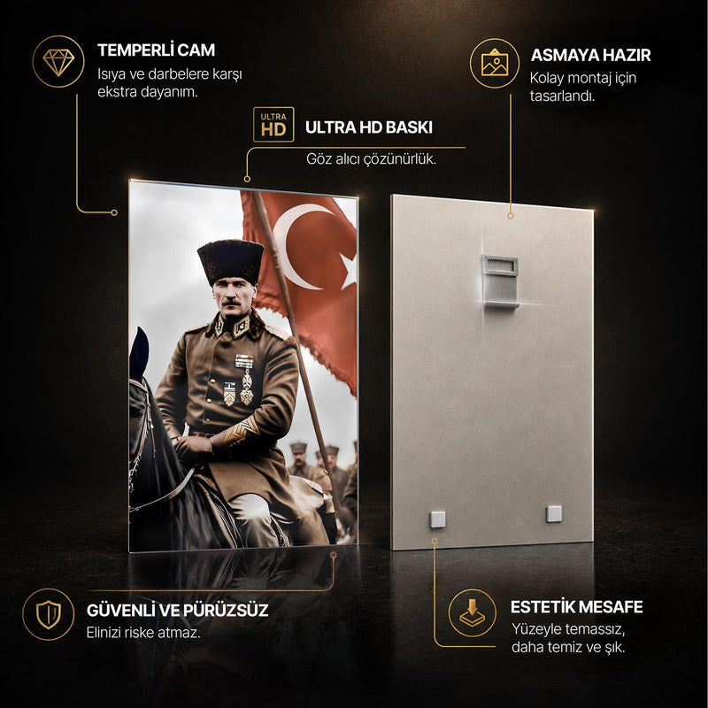 At Üstünde Atatürk Türk Bayrağı Cam Tablo Ortam Görseli