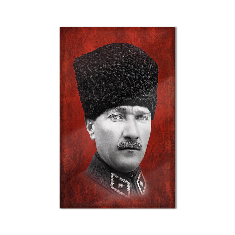 Kırmızı Zemin Atatürk Kalpak Cam Tablo Ortam Görseli