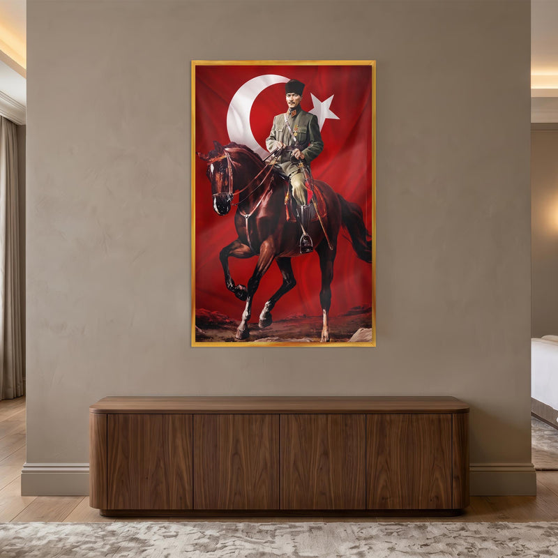Altın Çerçeveli At Üstünde Atatürk Bayrak Cam Tablo