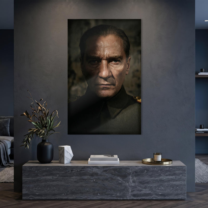 Atatürk Komutan Güç Portre Cam Tablo – Cam Tablo