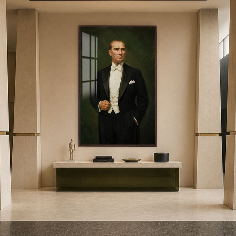 Papyonlu Atatürk Cam Tablo – Ceviz Çerçeveli