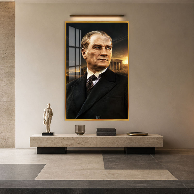 Gün Batımında Atatürk Cam Tablo – Altın Çerçeveli