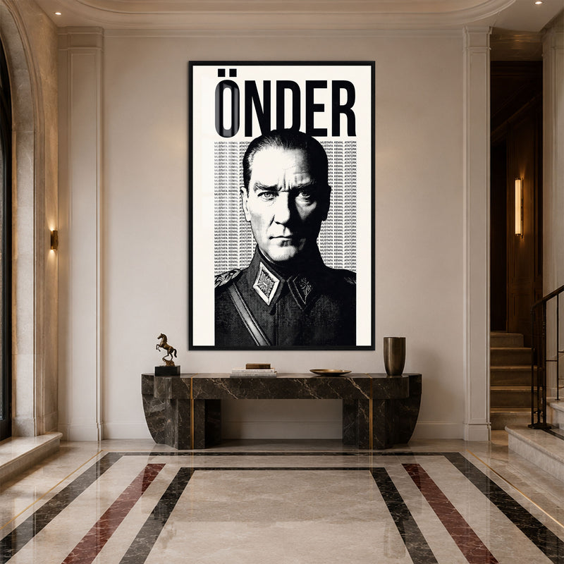 Önder Posteri Atatürk Cam Tablo – Siyah Çerçeveli