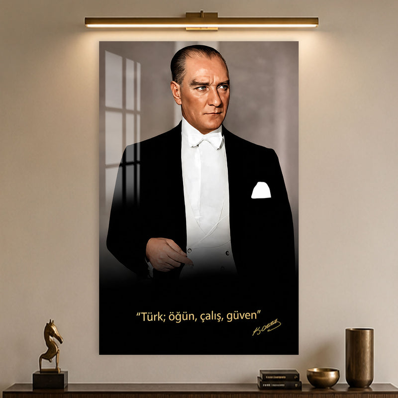 Sözlü Frak Atatürk Cam Tablo
