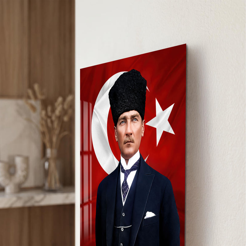 Bayraklı Sözlü Atatürk Cam Tablo