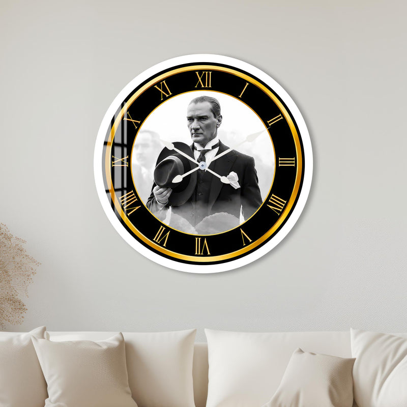 Şapkalı Atatürk Portresi Cam Duvar Saati