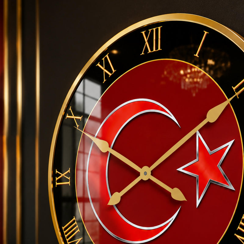 Altın Çerçeveli Türk Bayrağı Cam Duvar Saati